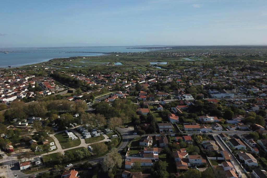 Le Château-dʼOléron Les Amareyeurs - Ile D'Oleron - Maison Classee 3 Etoiles Avec Piscine - Clim - Velos מראה חיצוני תמונה