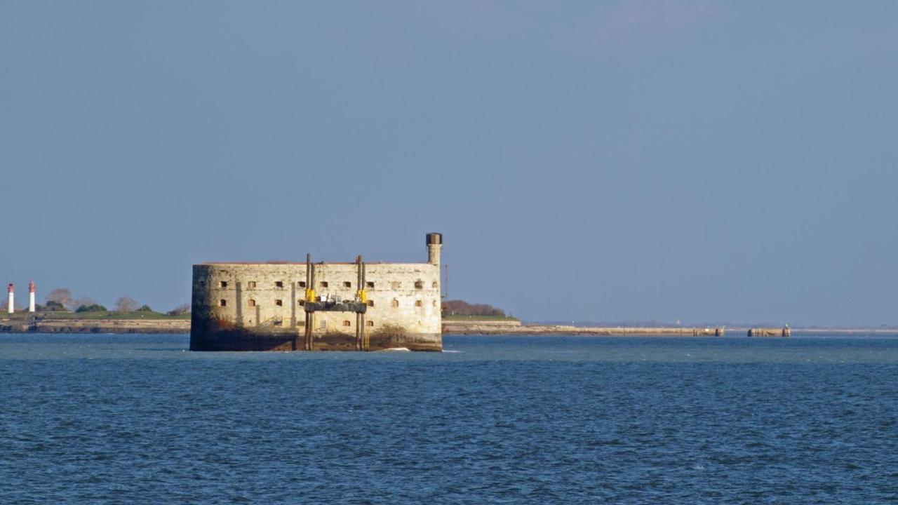Le Château-dʼOléron Les Amareyeurs - Ile D'Oleron - Maison Classee 3 Etoiles Avec Piscine - Clim - Velos מראה חיצוני תמונה